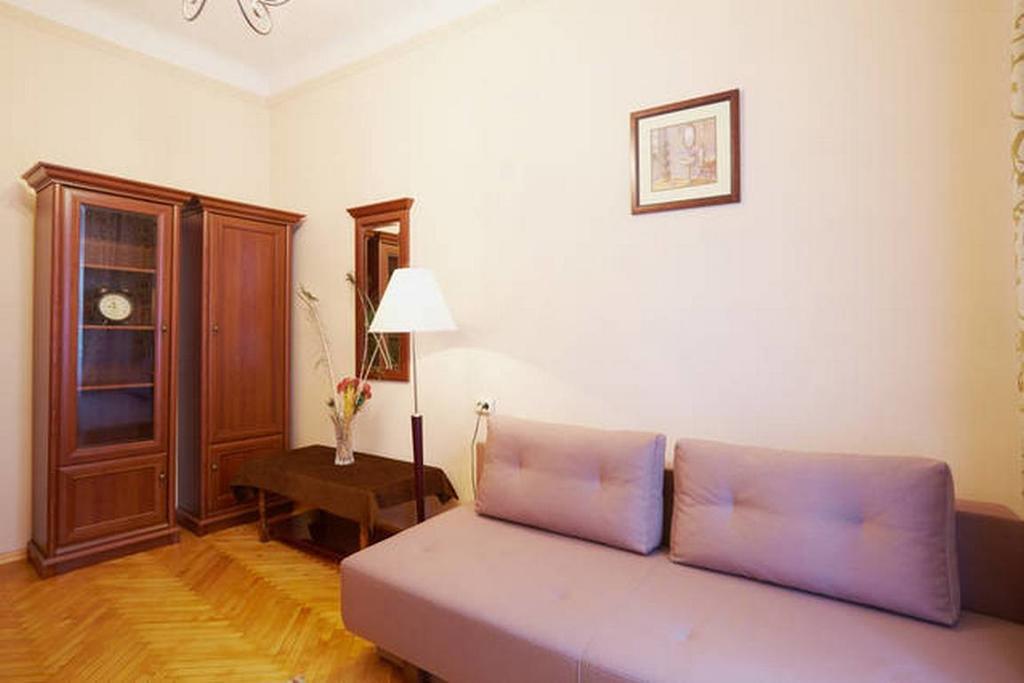 Apartament Pylnykarska 6 Lwów Zewnętrze zdjęcie